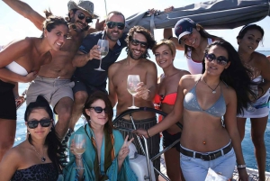 Catania: Coastline Sailing Trip 6hr with Aperitif and Lunch