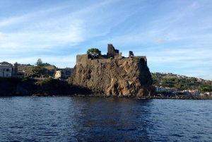 Catania: Coastline Sailing Trip 6hr with Aperitif and Lunch