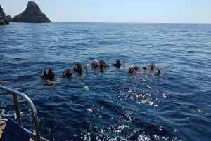 Catania: Gulf Scuba Diving Tour with Marine Biologist