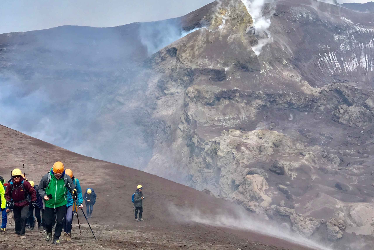 Catânia: trilha guiada pelas crateras do cume do Monte Etna