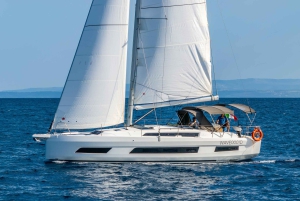 Катания: парусный тур по побережью Циклопов с сицилийским аперитивом