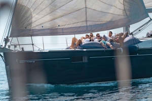 Катания: парусный тур по побережью Циклопов с сицилийским аперитивом