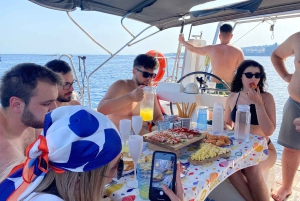 Катания: парусный тур по побережью Циклопов с сицилийским аперитивом