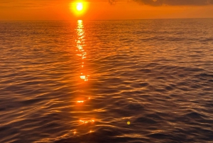 Чефалу: прогулка на лодке с подводным плаванием, свежими фруктами и напитками