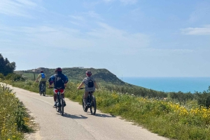 E-Bike: Äventyr på Scala dei Turchi, sicilianska byar och matupplevelser