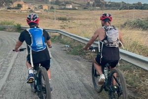 E-Bike: Äventyr på Scala dei Turchi, sicilianska byar och matupplevelser