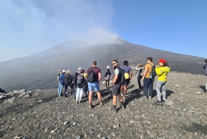 Etna Północ 2900 m n.p.m. i Kratery z 2002 roku