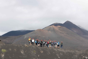 Etna-trekning på 3000 meter med taubane, guide og taxitjeneste kan bestilles