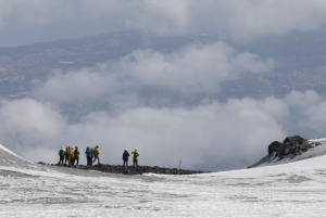 Etna-trekning på 3000 meter med taubane, guide og taxitjeneste kan bestilles