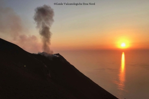 ミラッツォ発：リーパリ、パナレア、ストロンボリの船旅