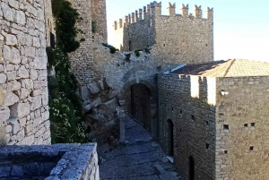 Da Palermo: tour dei castelli medievali di Caccamo e Cefalù.