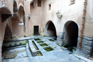 Da Palermo: tour dei castelli medievali di Caccamo e Cefalù.