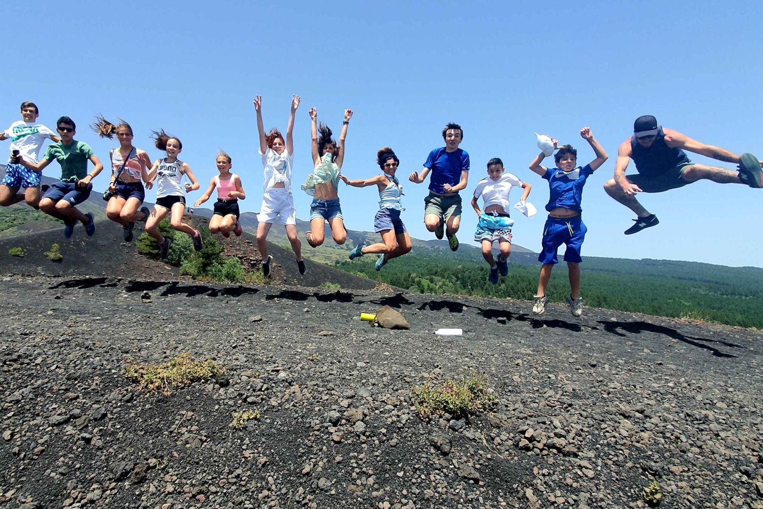Из Таормины: экскурсия с гидом на гору Этна и ущелья Алькантара
