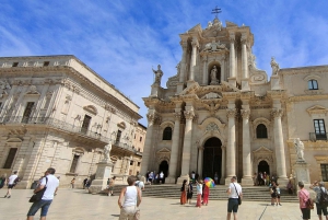 Taorminasta: Syrakusan ja Noton opastettu päiväretki bussilla