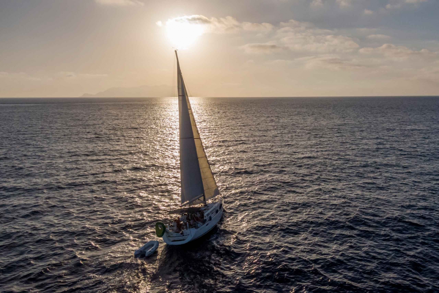 Vanuit Trapani: Dagtrip met een zeilboot naar Favignana & Levanzo