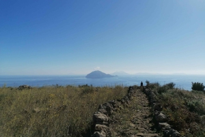 トロペア発：リパリ・パネレア・ストロンボリ ナイトクルーズ