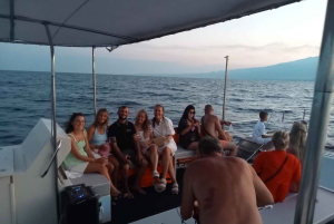 Giardini Naxos: Passeio de catamarã com golfinhos ao pôr do sol com Aperetif