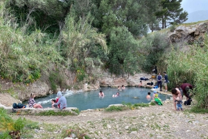 Fonte termal e templo