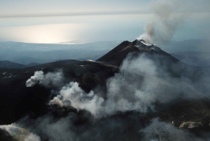 Linguaglossa: Поход к кратеру Этны с возможностью поездки на внедорожнике