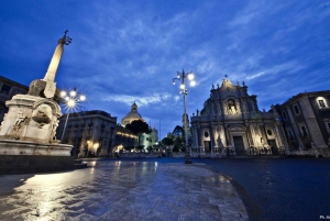 Magisk jul i Catania: Privat tur med lys, krybber og sicilianske smagsoplevelser