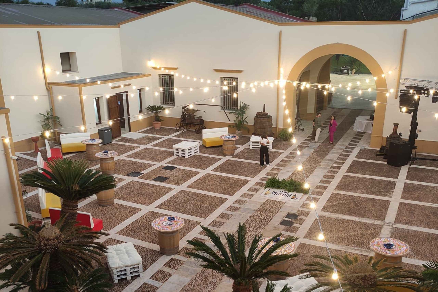 Marsala: Wycieczka po zabytkowych piwnicach z degustacją wina