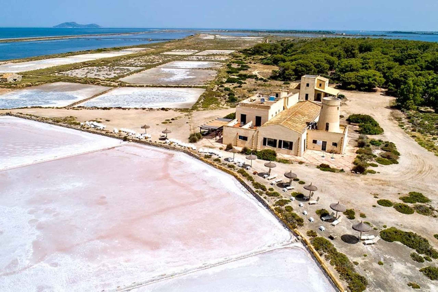 Marsala: Wellness i de lyserøde saltpander med aftensmad