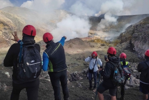 Этна: Центральный кратер (3340 метров) с джипом и треккингом