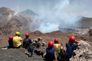 Этна: Центральный кратер (3340 метров) с джипом и треккингом