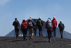 Ätna: Zentraler Krater (3340 m) mit Seilbahn und Jeep