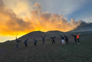 Vulcano Etna: Escursione a 3000 metri sui crateri ad alta quota in trekking