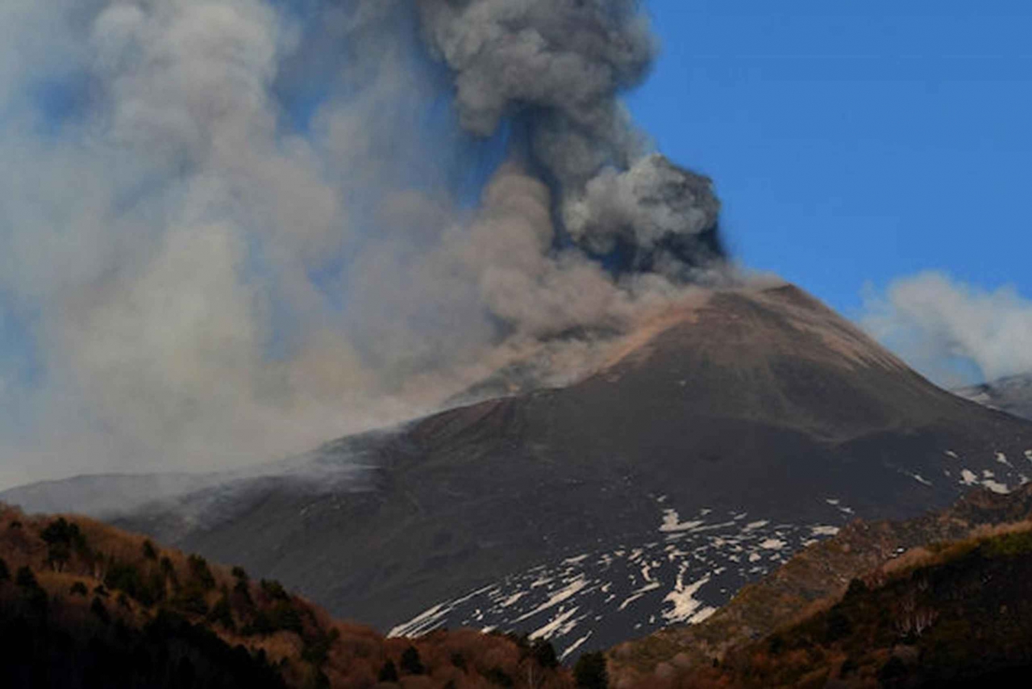 Etna ja Taormina Monikielinen retki Palermosta käsin