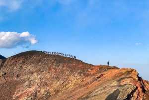 Monte Etna: Trekking a 3000m con funivia e jeep