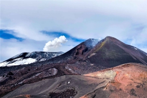 Monte Etna: Trekking a 3000m con funivia e jeep