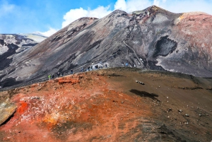 Monte Etna: Trekking a 3000m con funivia e jeep