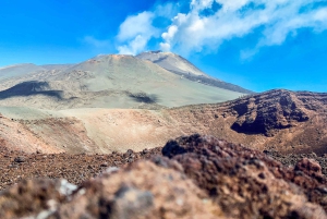 Monte Etna: Trekking a 3000m con funivia e jeep