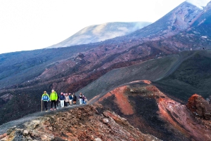 Monte Etna: Trekking a 3000m con funivia e jeep