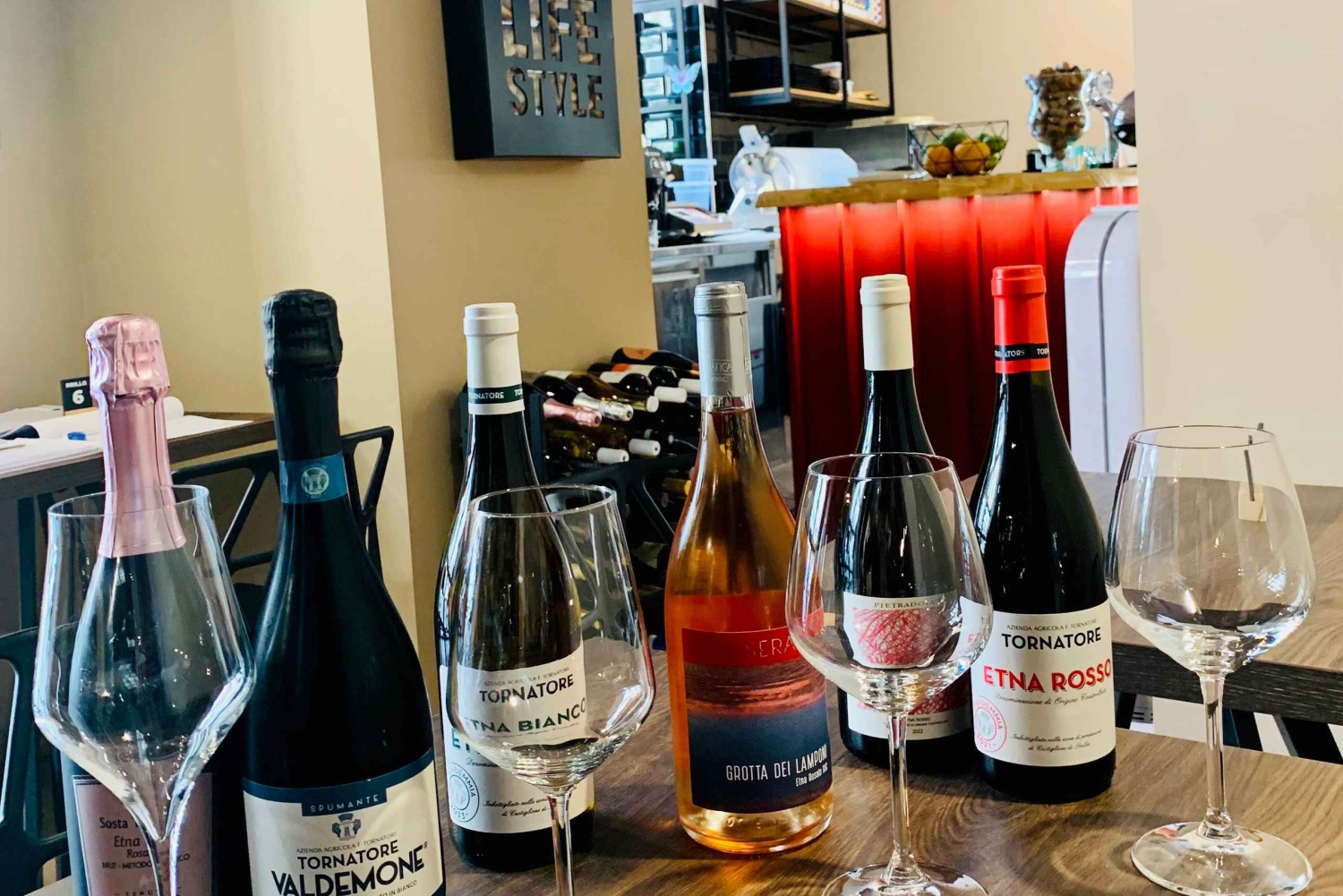 Palermo: Ätna Experience - Weinverkostung und Essensbegleitung