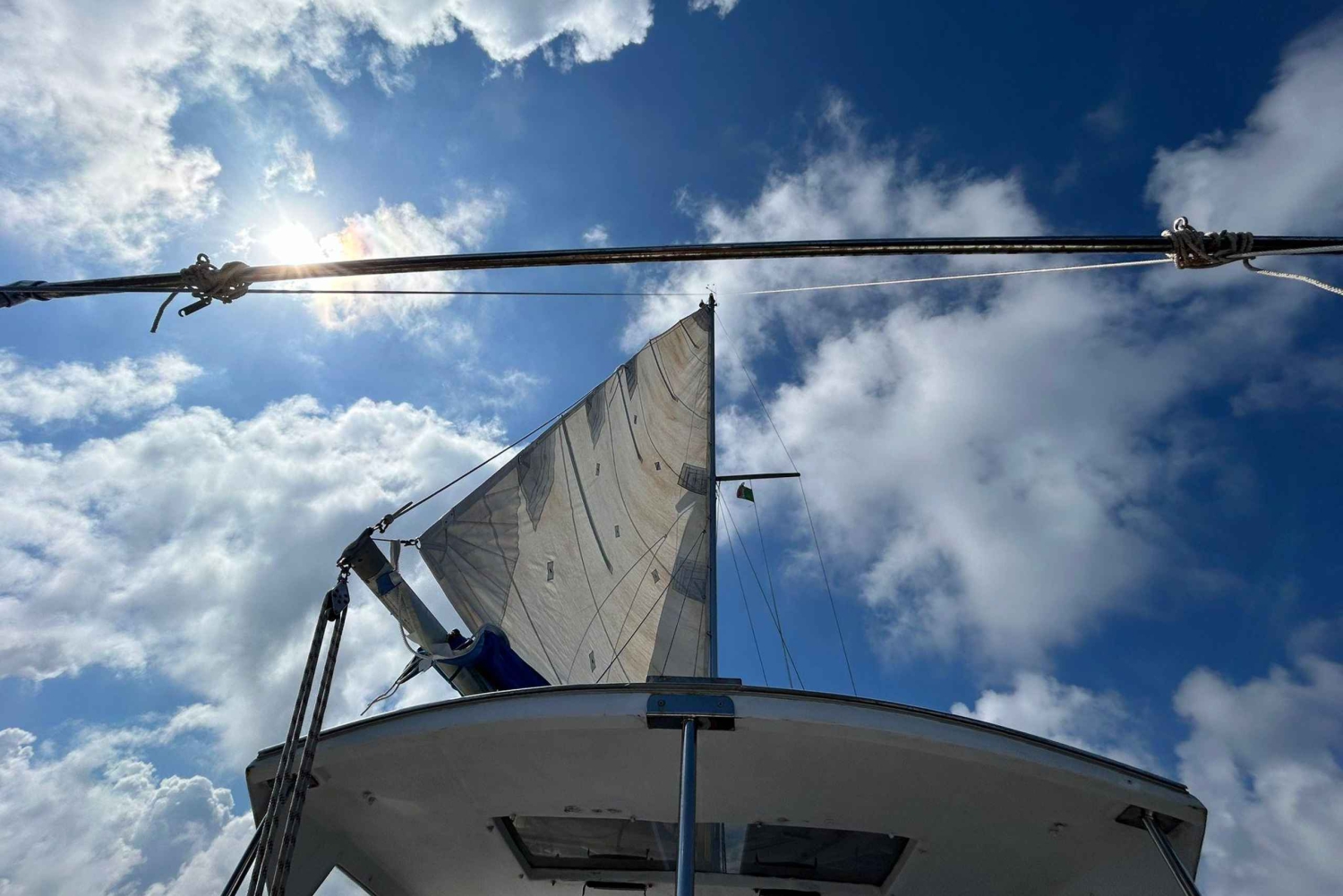 Палермо: экскурсия на лодке с подводным плаванием на целый день с обедом и вином