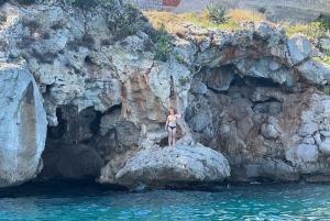 Палермо: экскурсия на лодке по Монделло и Изола-делле-Феммине с напитком