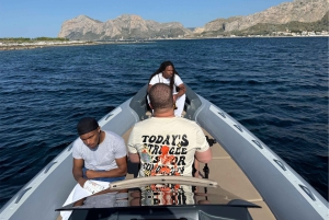 Палермо: экскурсия на лодке по Монделло и Изола-делле-Феммине с напитком