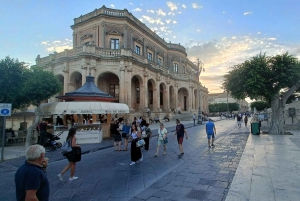 ポッツァッロ：シラクーサ・ノトとマルザメミ日帰りツアー