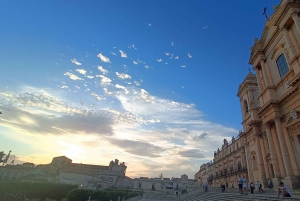 ポッツァッロ：シラクーサ・ノトとマルザメミ日帰りツアー