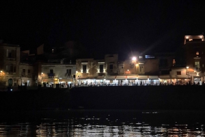 Siracusa: Degustazione di vini in barca con tour e cibo gourmet