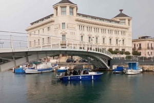 Syrakus: Bootstour Ortygia und Höhlen, Schwimmstopp, Erklärung