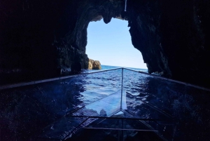 Syrakusa: Rannikon ja meren luolat Täysin läpinäkyvä venekierros