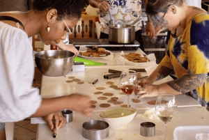 Taormina: corso di cucina sui cannoli con certificato di completamento