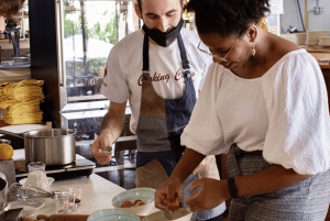 Taormina: corso di cucina sui cannoli con certificato di completamento