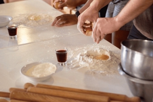 Taormina: corso di cucina sui cannoli con certificato di completamento