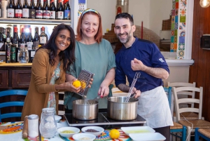 Taormina: corso di cucina sui cannoli con certificato di completamento