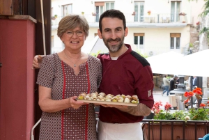 Taormina: corso di cucina sui cannoli con certificato di completamento